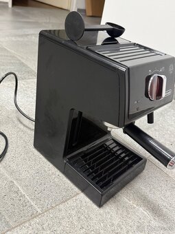 Kávovar Delonghi - 2