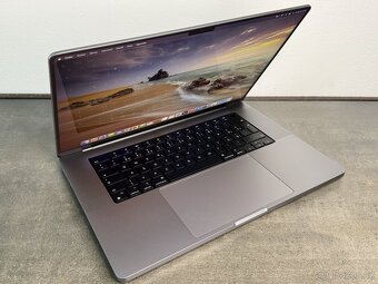 MacBook Pro 16'' 2021 / M1 Pro / 16GB / 512GB SSD - DPH - 2