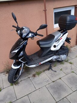 Skútr 125 motoscoot - 2
