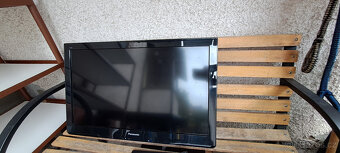 LCD Panasonic 82 cm - 2