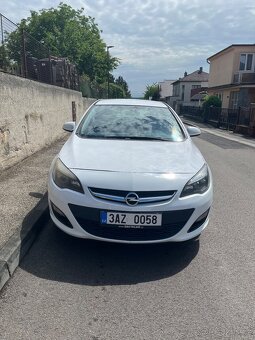 Opel Astra J 2014 - 2