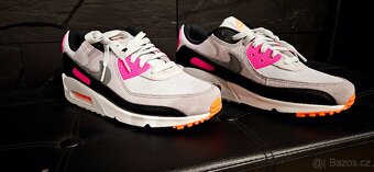 Ruzne druhy bot,tenisek Nike,Blauer,Reebok atd. - 2