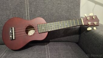 Ukulele - 2