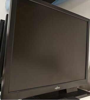 FUJITSU 19" - 2