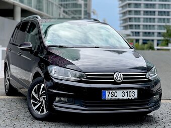 VW Touran 2018,7 mistTop Stav - 2