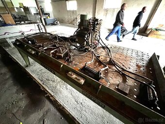 Hydraulický lis SIEVERS pro lepení dřevěných oblouků - 2