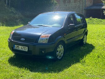 Ford Fusion - 2