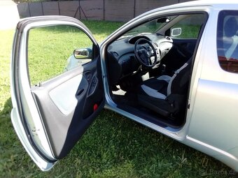 Toyota Yaris, rv.2004, 3 dvéřová - 2
