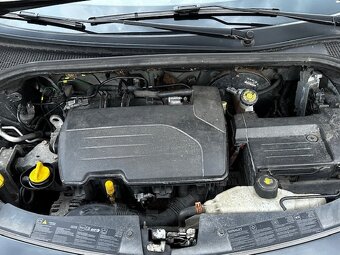 Renault Clio kombi 1.2i, r.2012, klima, pěkný stav - 2