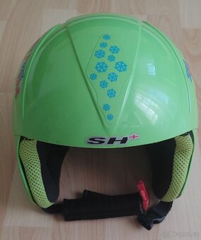 Dětská lyžařská přilba. - 2
