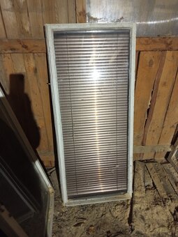 Dřevěná okna 65x150 cm - 2