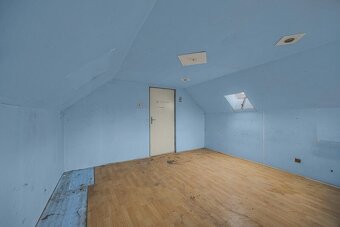 Prodej RD /Chata 60m2, obytná 85 m2 /balkon, pozemek 390 m2, - 2