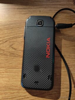 Nokia 5310 expressmusic s nabíječkou - 2