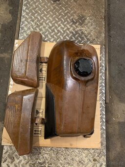 Nadrž schránky jawa 350/638,639 - 2