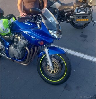 Suzuki Bandit GSF 600 - 2