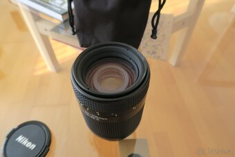 Nikon AF Nikkor 70-210mm 1:4-5,6 D - 2