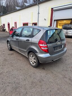 Mercedes A180 na díly - 2