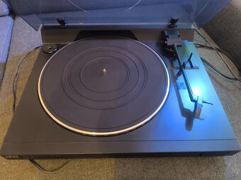 Gramofon Akai - 2