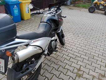 Suzuki XF 650 Freewind 35kw - 2