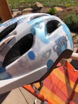 Dívčí cyklistická helma - 2