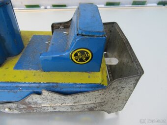 Nabízím retro hračku plechový buldozer Norma TK-01. Nekomple - 2