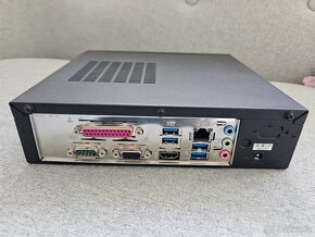 PC Celeron J4005N , 4GB DDR4 , SSD: 128GB , pasivně chlazený - 2