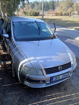 Fiat stilo 1.6 prodám díly z auta - 2