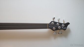 Palmer B-05 Fretless Bass Guitar - 2