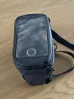 Pouzdro na mobil na kolo - 2