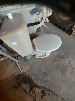 Záchodova mísa - 2