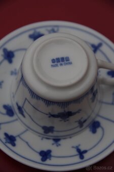 Souprava hrnečků s podšálky CHINA - 2