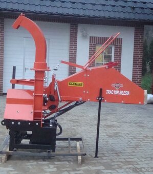 Štěpkovač  8 za malotraktor, hydraulika - 2