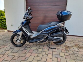 Piaggio Beverly 350 - 2