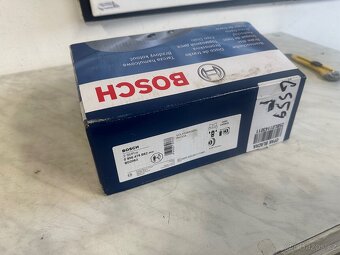 Brzdový kotouč BOSCH 0 986 479 B62 – 239x18 mm, větraný - 2
