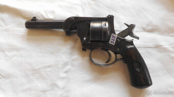 Revolver ráže 38 - 2