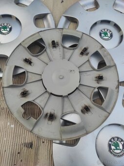 Sada 4 kusů poklic Škoda Fabia I. (14") - 2