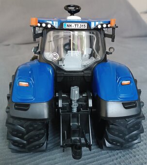 Bruder 3120 Traktor New Holland T7.315 - 2