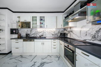 Prodej rodinného domu, 130 m², Vroutek, ul. Sadová - 2