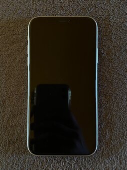 iPhone 11 64GB, bílá - 2