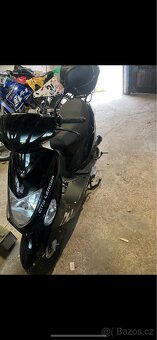Skútr 50 ccm. Najeto pouze 200 km. Nevyužijeme - 2