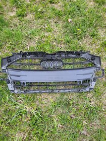 Audi A4 B9 maska - 2