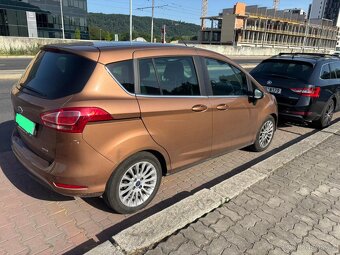 Ford B-MAX 74kW r.2014 PANO - 2