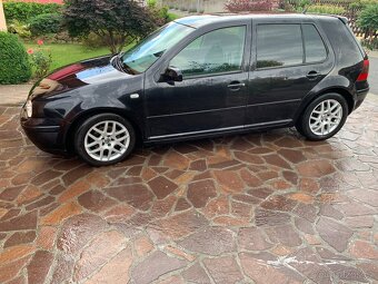 VW Golf 1,9 tdi 66kw - 2