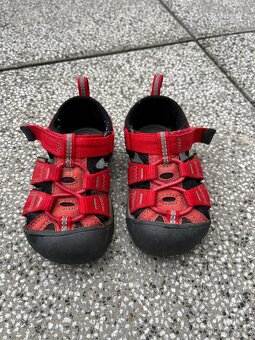 Keen velikost 22 - 2