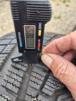 255/45r20 - 2