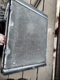 Mercedes w124 300e chladic - 2