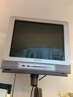 CRT televize Panasonic Quintrix + Nástěnný držák - 2