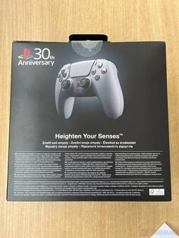 PS5 Dualsense Limited edition 30th Anniversary - 2
