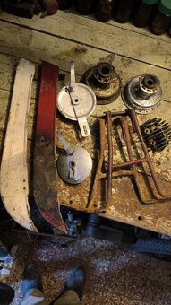 Díly na Jawa 550 pařez i 555 - 2