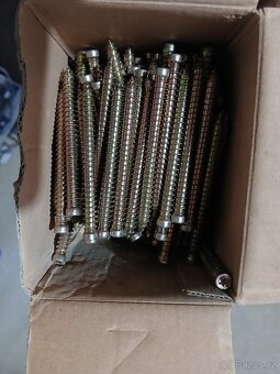 Okenní turbo šroub - 7,5x82 a 7,5x72 - 2